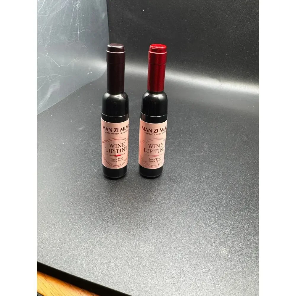 NWT Set Of Cute Wine Lip Tints